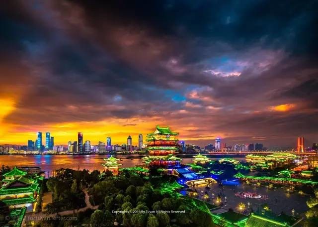 湖南盛情款待,尊敬的嘉宾与朋友们